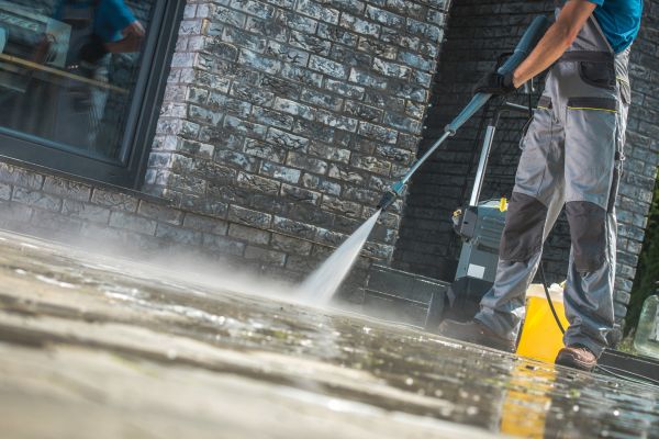 Cost of Storefront Pressure Washing in Bonita Springs